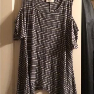 🛑 6 for $18 🛑 olive green and white striped top